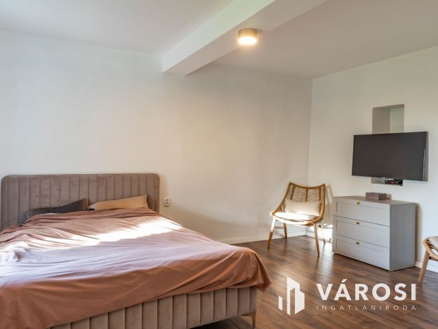 Modern,idilli tanya Kondoros határában