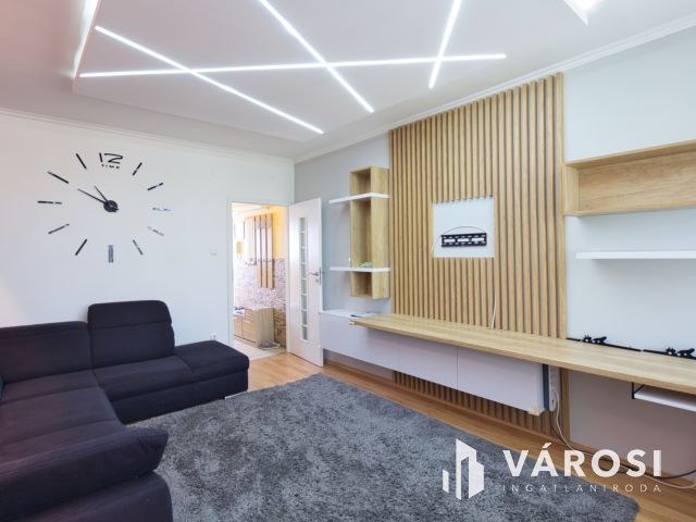 60 m2-es, belvárosi, szép állapotú albérlet kiadó