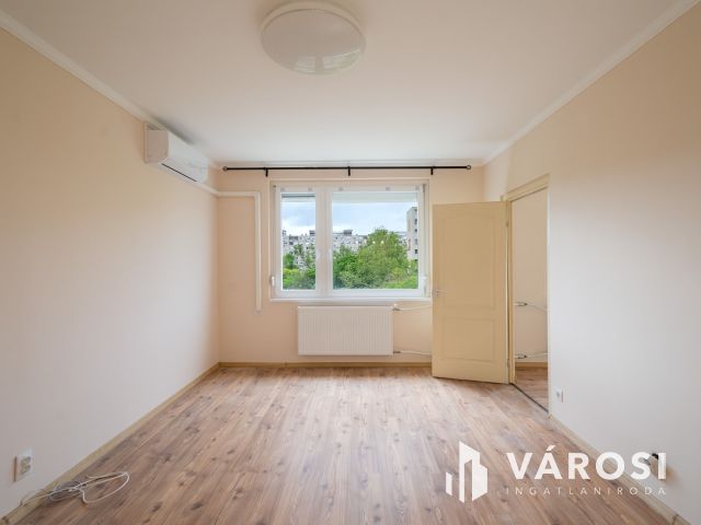 3 éve felújított, nappali + 2 hálós panel Újpalotán