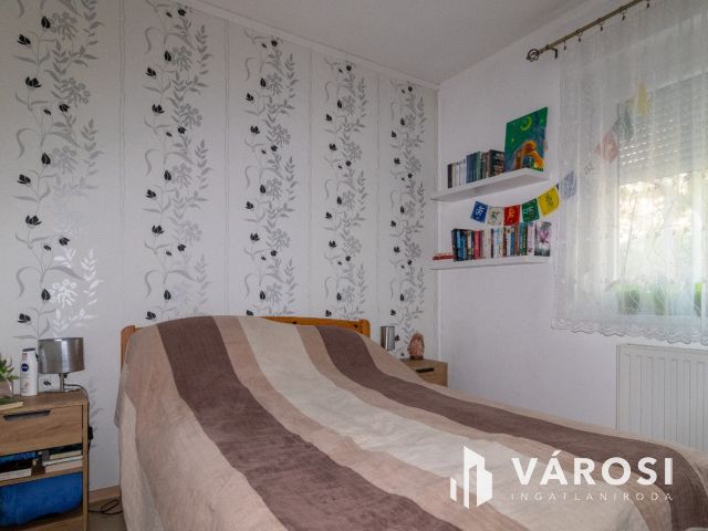 1. emeleti, nappali plusz két szobás lakás a Lencsésin