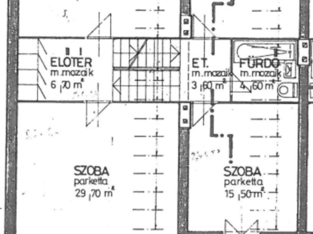 Felújítandó sorház eladó a stadion szomszédságában