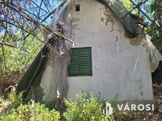 Nagy telek a Badacsonyon a Rodostói úton eladó