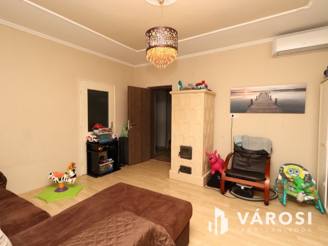 Háromszobás Béke-Telepi téglaház